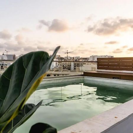 Ferienwohnung Luxurious & Stylish Penthouse With Private Pool Msida Exterior foto