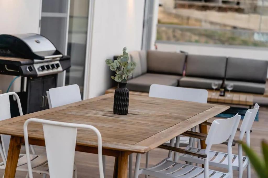 Ferienwohnung Luxurious & Stylish Penthouse With Private Pool Msida Exterior foto