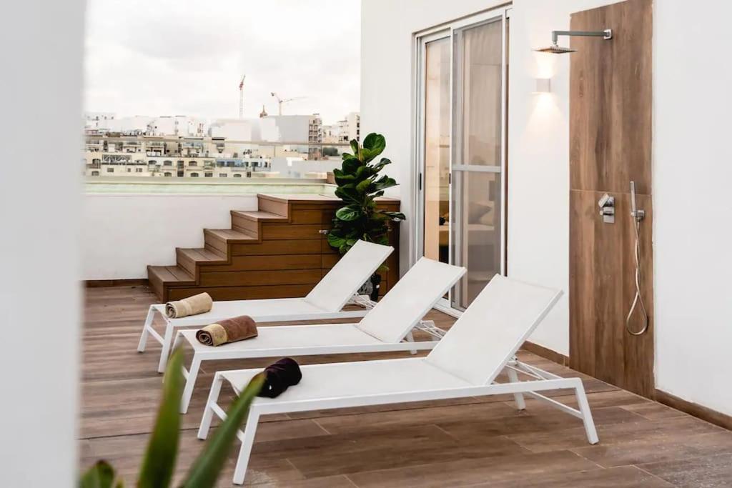 Ferienwohnung Luxurious & Stylish Penthouse With Private Pool Msida Exterior foto