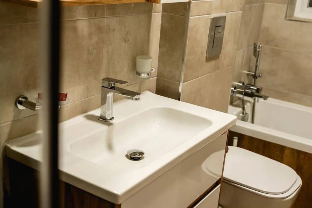 Ferienwohnung Luxurious & Stylish Penthouse With Private Pool Msida Exterior foto